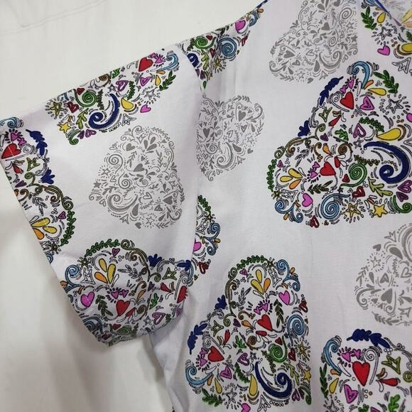 Divine Scrub Top Size 2x Jdm Scrubs Nurse Nursing Shirt Top Work White Hearts   - Picture 6 of 12